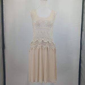 Willow & Clay Crochet Pleated Midi Dress Womens M Beige Boho Romantic